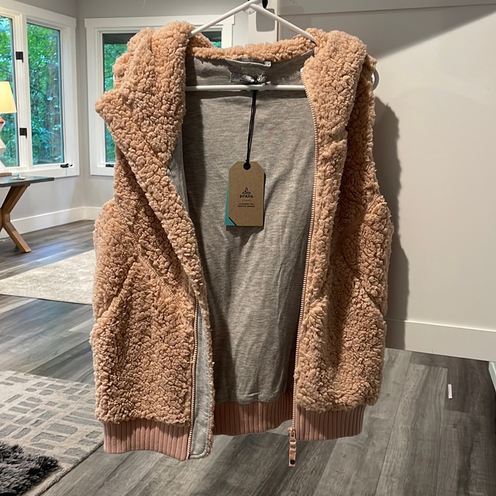 PRANA PERMAFROST VEST SIZE WOMENS L PINK CHAMPAGNE